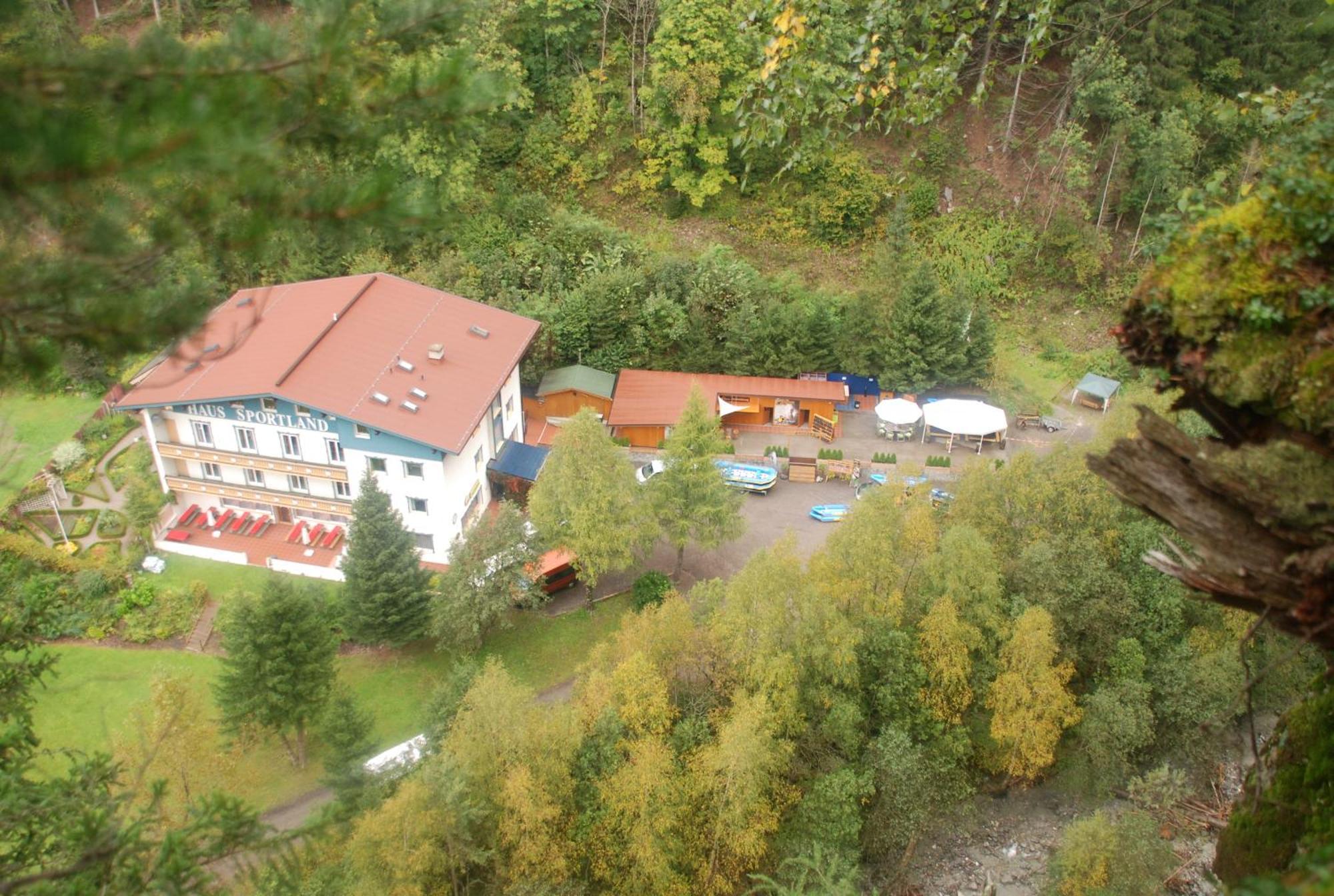 Ostello Sportland *